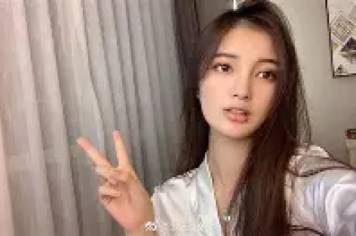 TES上单曝光kanavi黑历史！训练赛中途去吃外卖9位选手等他吃饭